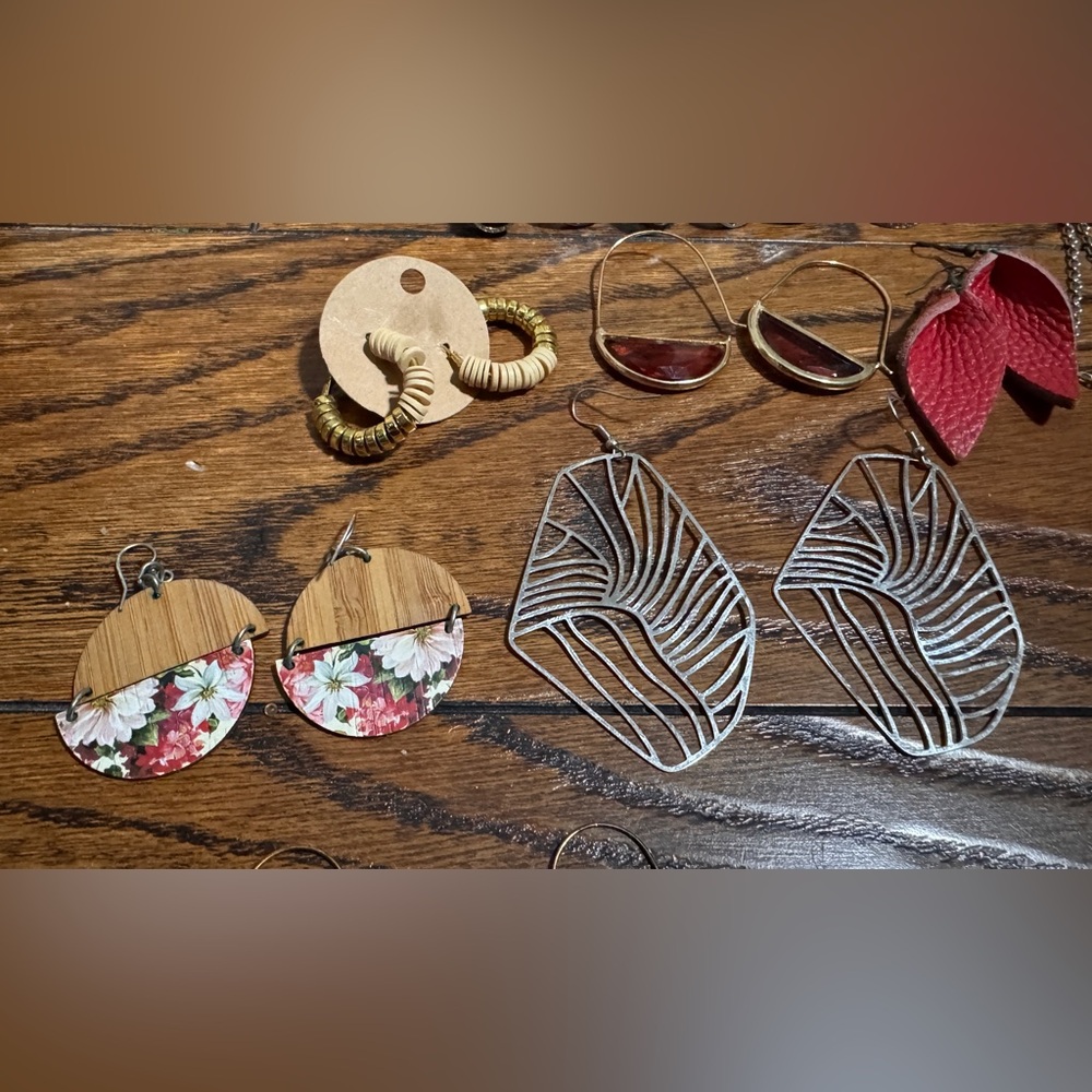 Lot of earrings